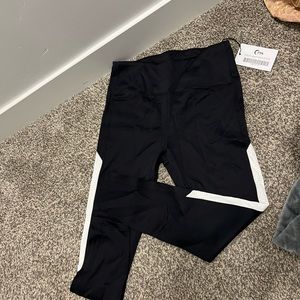 Zyia leggings